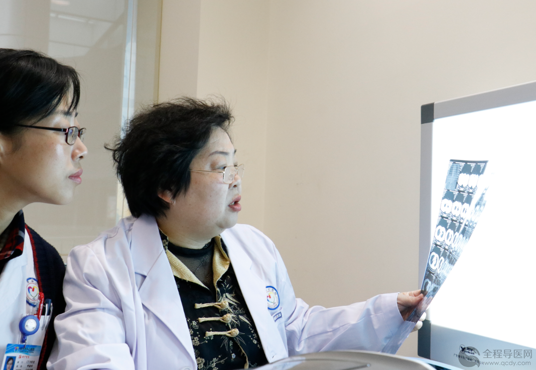 徐州四院、徐州守護(hù)健康邀12名京滬專家回鄉(xiāng) 大型義診回饋百姓