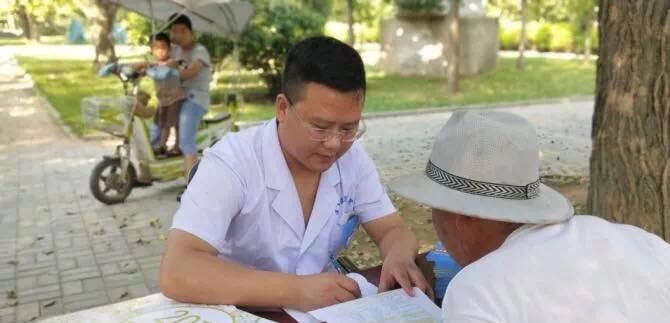 成立徐州首家以個人名字命名的家庭醫生工作室——江蘇省“百名醫德之星”馬