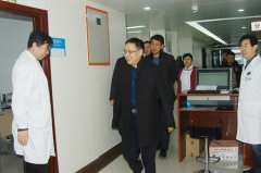 徐州中醫院領導春節期間看望慰問住院患者和堅守崗位的醫護人員