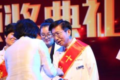 徐醫附院五人在“徐州市第二屆醫患同心感恩有你”頒獎典禮獲榮譽獎章