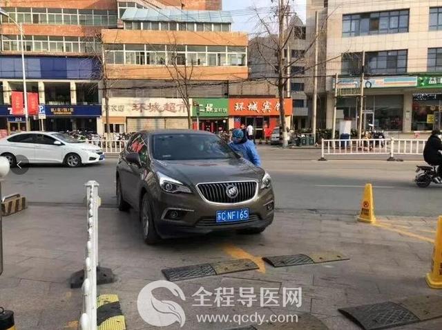 徐州市腫瘤醫(yī)院預(yù)檢分診點：筑牢疫情防控第一道“警戒線”