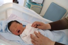 男子因克氏綜合征不育 徐州第三代試管嬰兒技術助其成就“爸業”