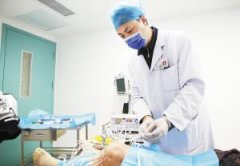 徐州市一院疼痛科主任徐峰：神經阻滯+中西醫結合 治療帶狀皰疹后遺神經痛